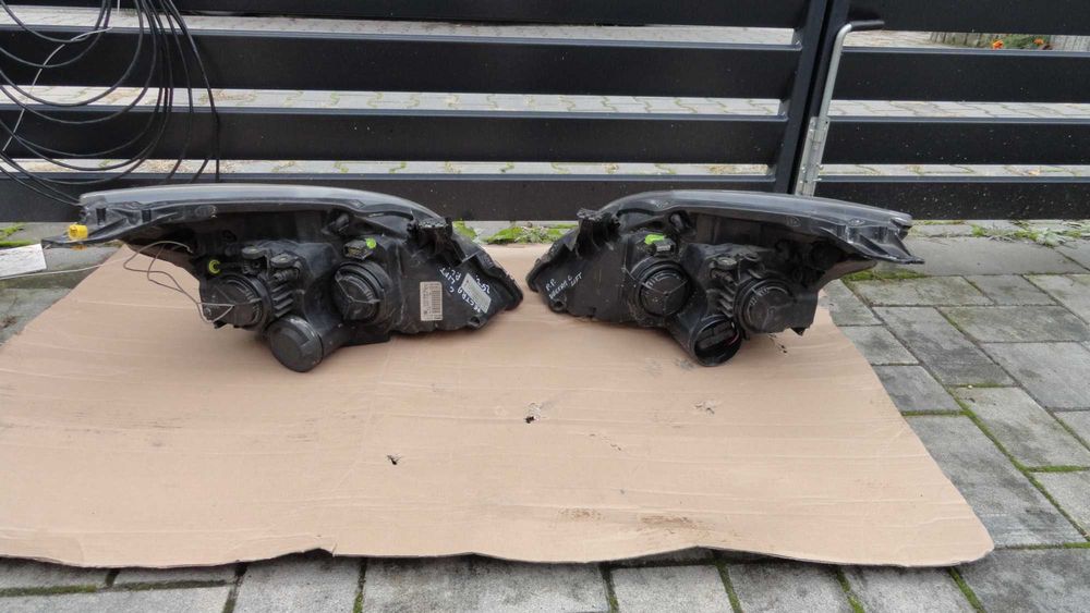 Lampy Przednie Opel Vectra C LIFT czarne Komplet Demontaż lampa