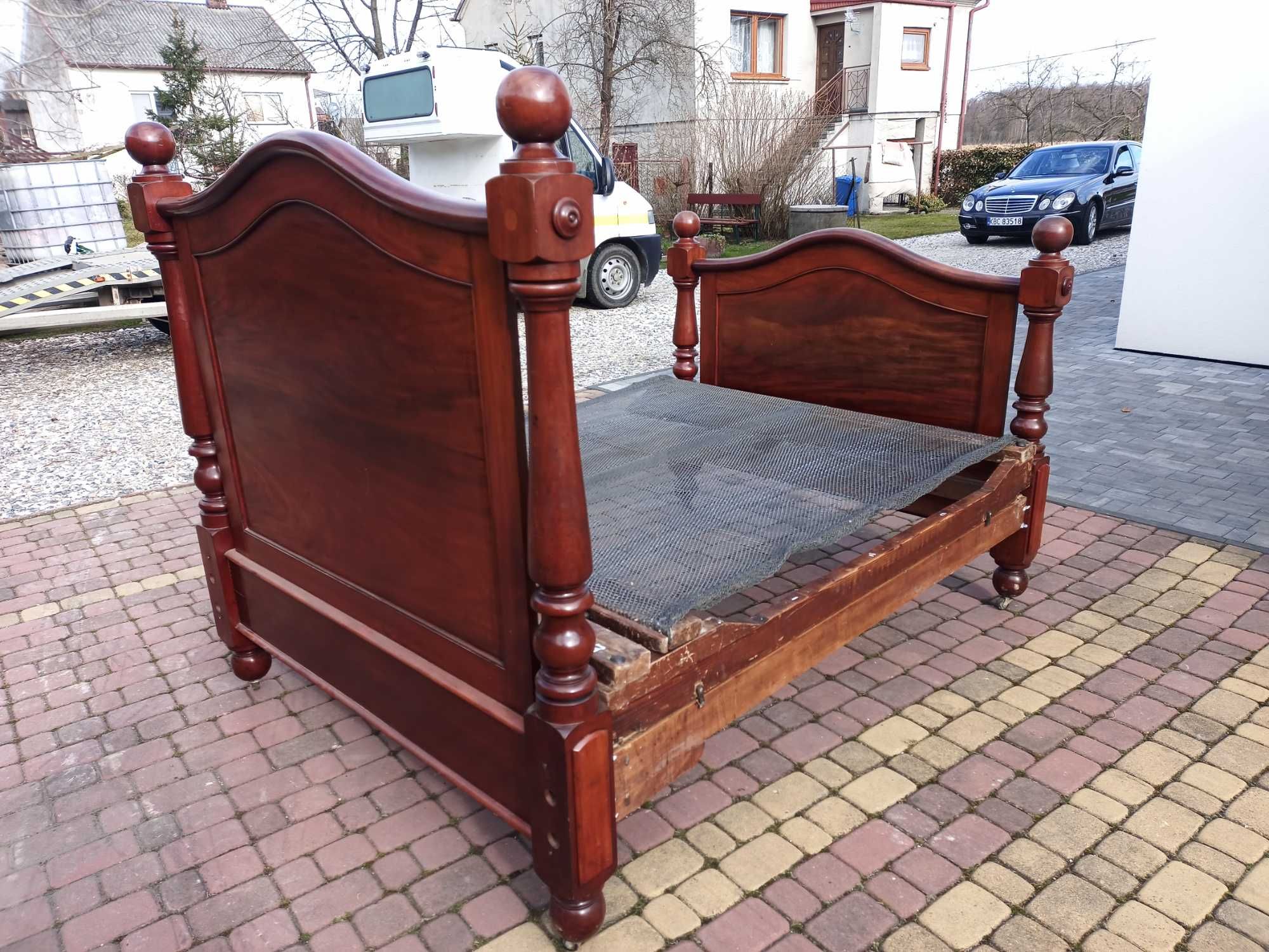 Sprzedam lóżko mahoniowe
