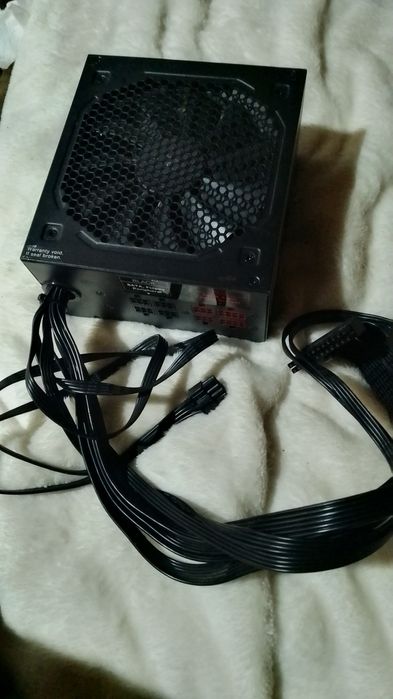 Rosewill 750w 80 plus bronze б/у