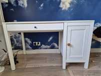 Biurko IKEA HEMNES po dziewczynce.