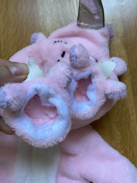 Kombinezon jednorożec z kapciami do bobasa 37-8 cm