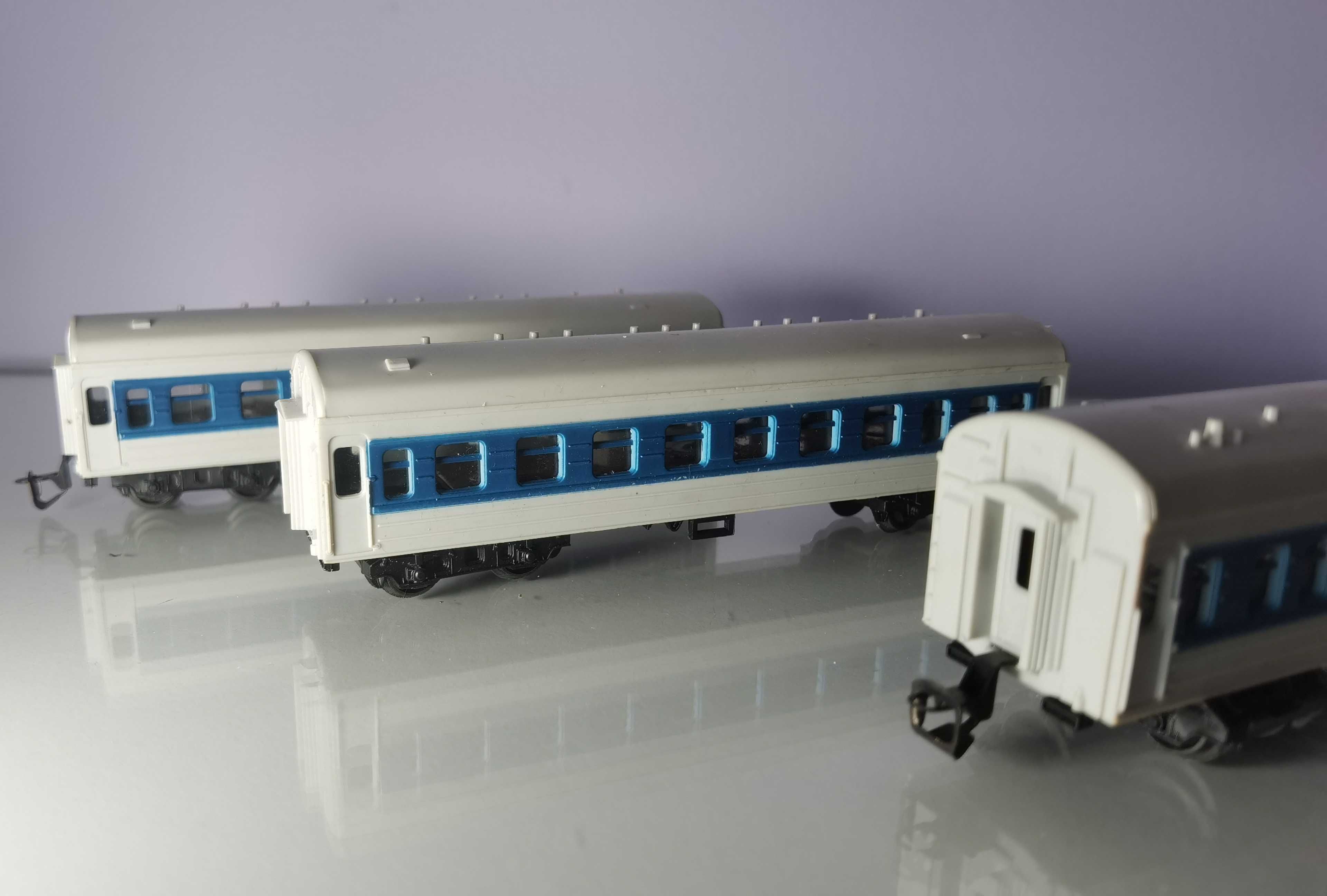 Kolejka elektryczna TT Berliner Bahnen elektrowóz SNCF CC-7139 zestaw