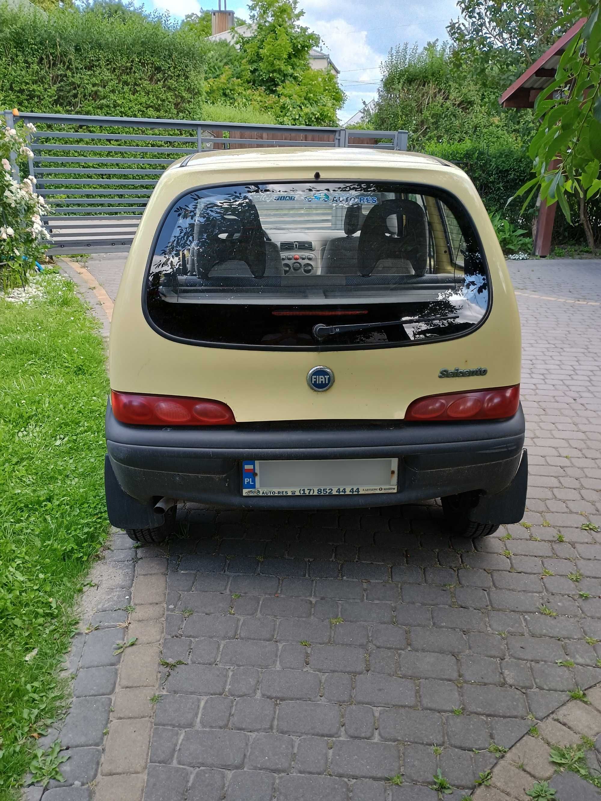 Fiat Seicento 2004 1.1 żółta wanilia