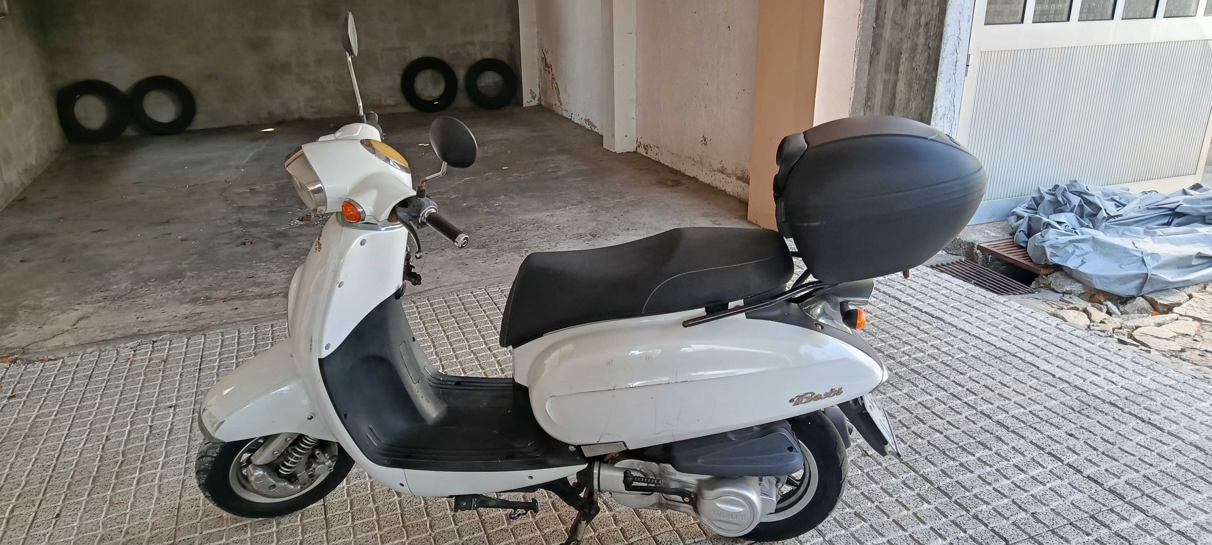 Daelim Besbi 125cc