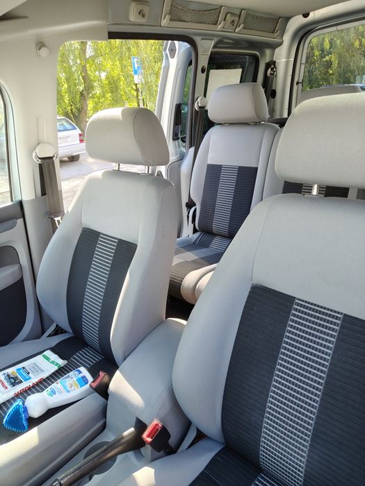 Volkswagen caddy 3 -doinwestowany- wersja 7 osobowa