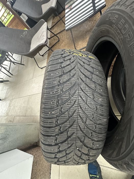 Opony zimowe Nokian 245/502/19 wr suv4 7mm 2021