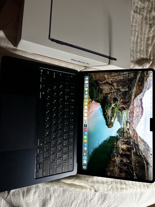 MacBook Air. 13 дюймів, М4, 2025