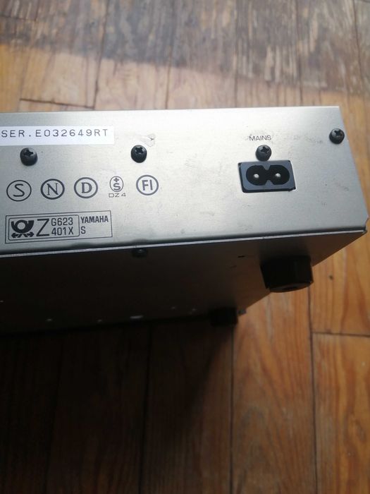 Tuner Yamaha TX 330 rs