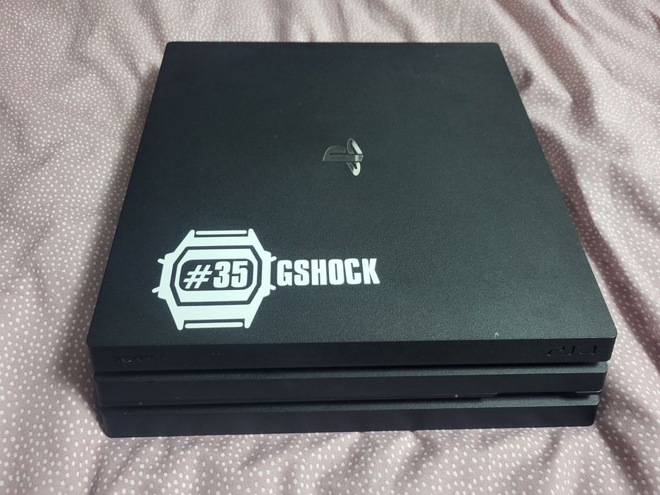 sprzedam ps 4 pro