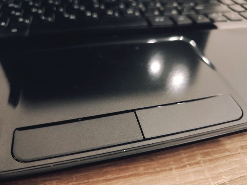 Ноутбук HP 15-d002sr на деталі