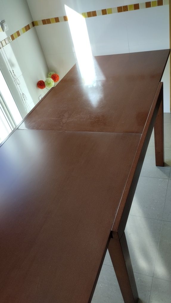 Mesa madeira de sala/cozinha