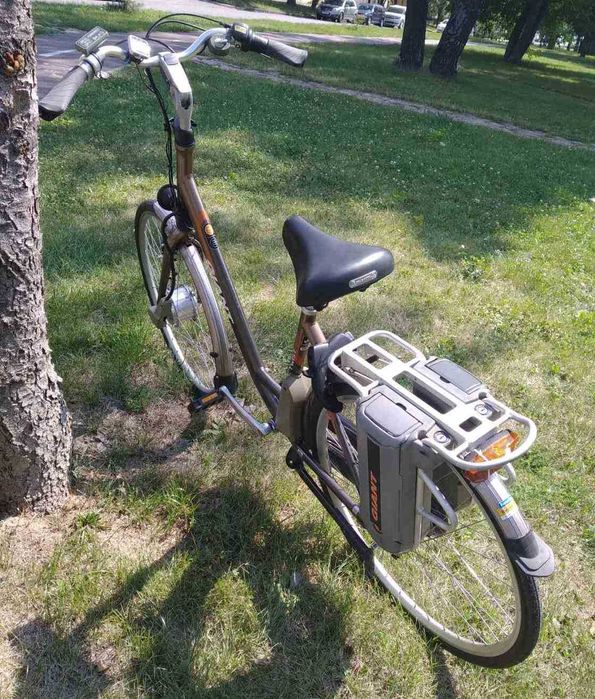 Електровелосипед Giant Twist