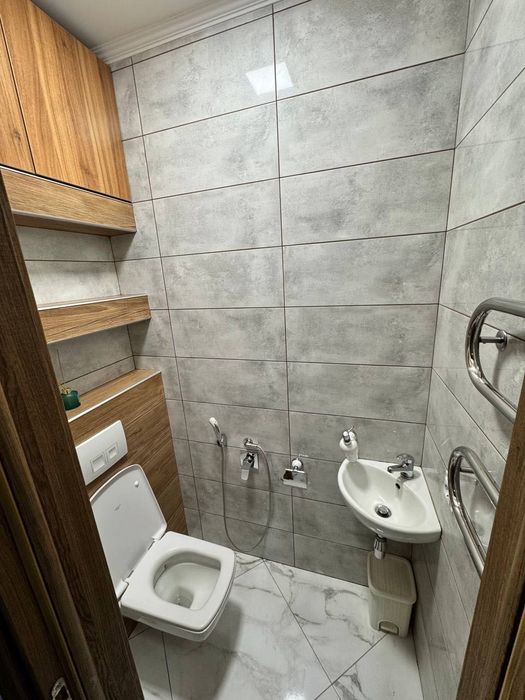 Здам в Оренду трьох кімнатну квартиру ЖК "Континент"