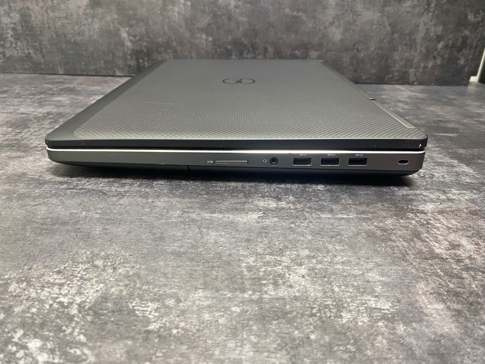 Dell Precision 7720 і7-7820hq 16Gb 512Gb M375X 2Gb 17,3” FHD IPS