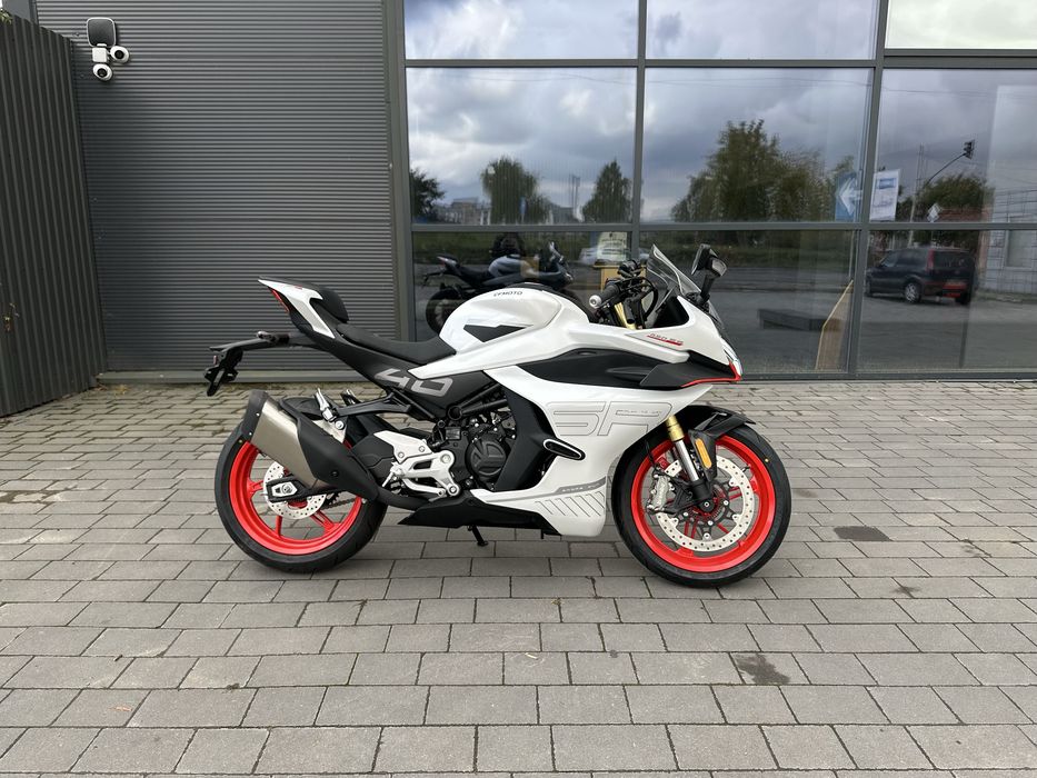 Всього 1 на все місто - 50k.c мотоцикл cfmoto 450 sr