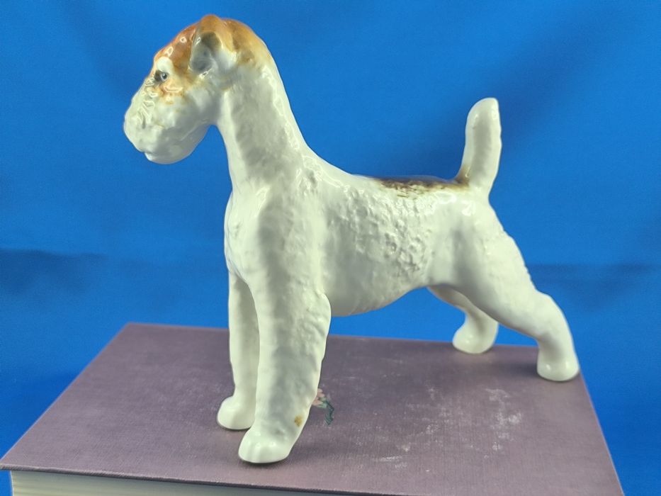 Terier Łomonosow LFZ #porcelana #pies #ozdoba #prrzent #dekoracja