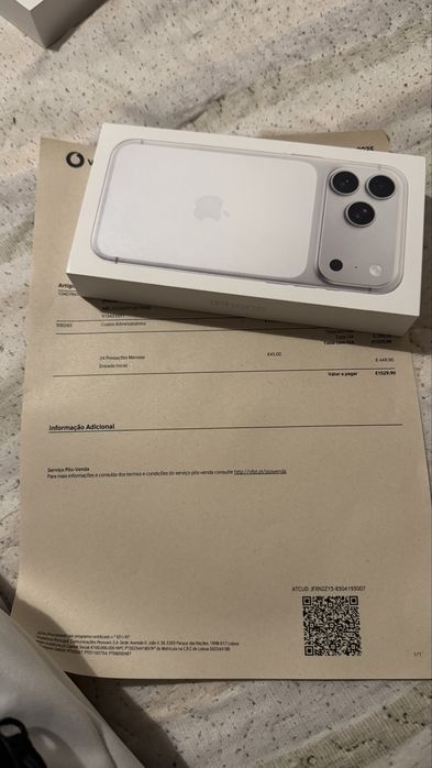 Iphone 17 pro Max lacrado