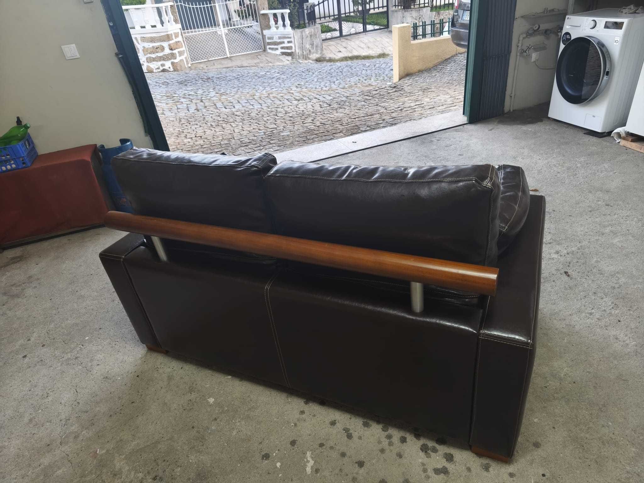 conjunto sofás pele castanho