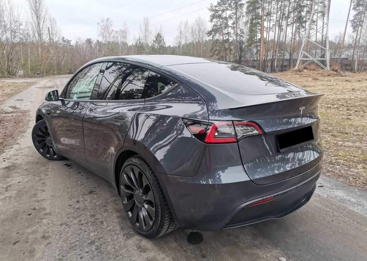 Tesla Model Y 2020