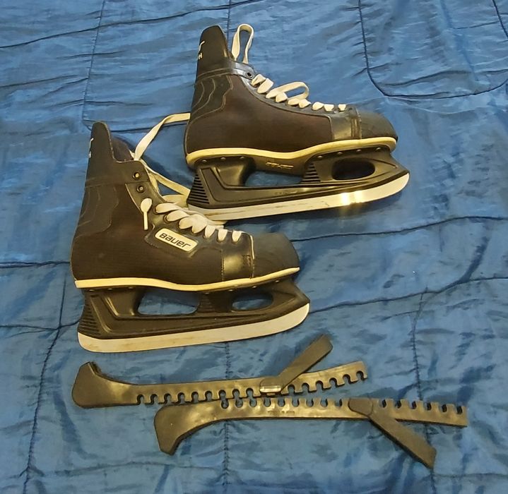 Patins para hockey no gelo marca Bauer