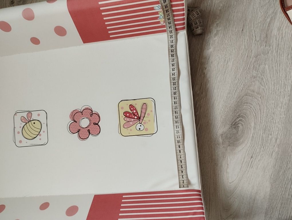 Przewijak na łóżeczko