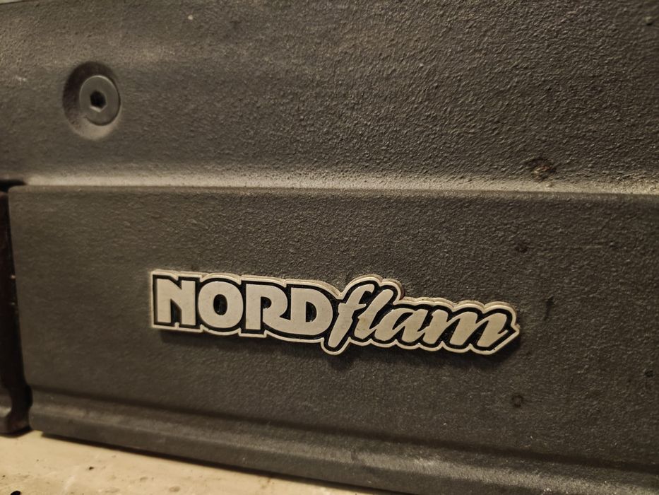 Wkład kominkowy z obudową z marmuru. Nordflam 24kW