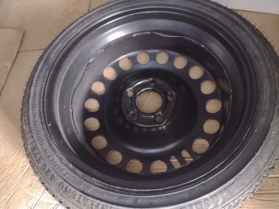 Pneu suplente para viatura ligeira