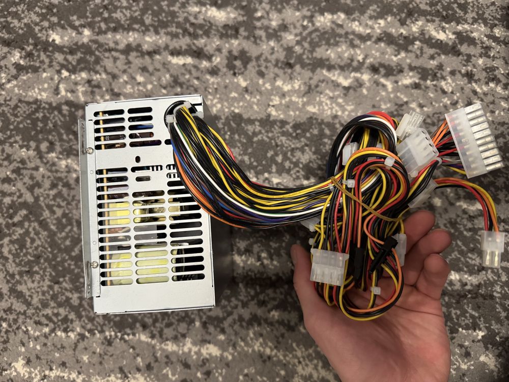 Блок питания ADVANTECH FSP500-70AGB
