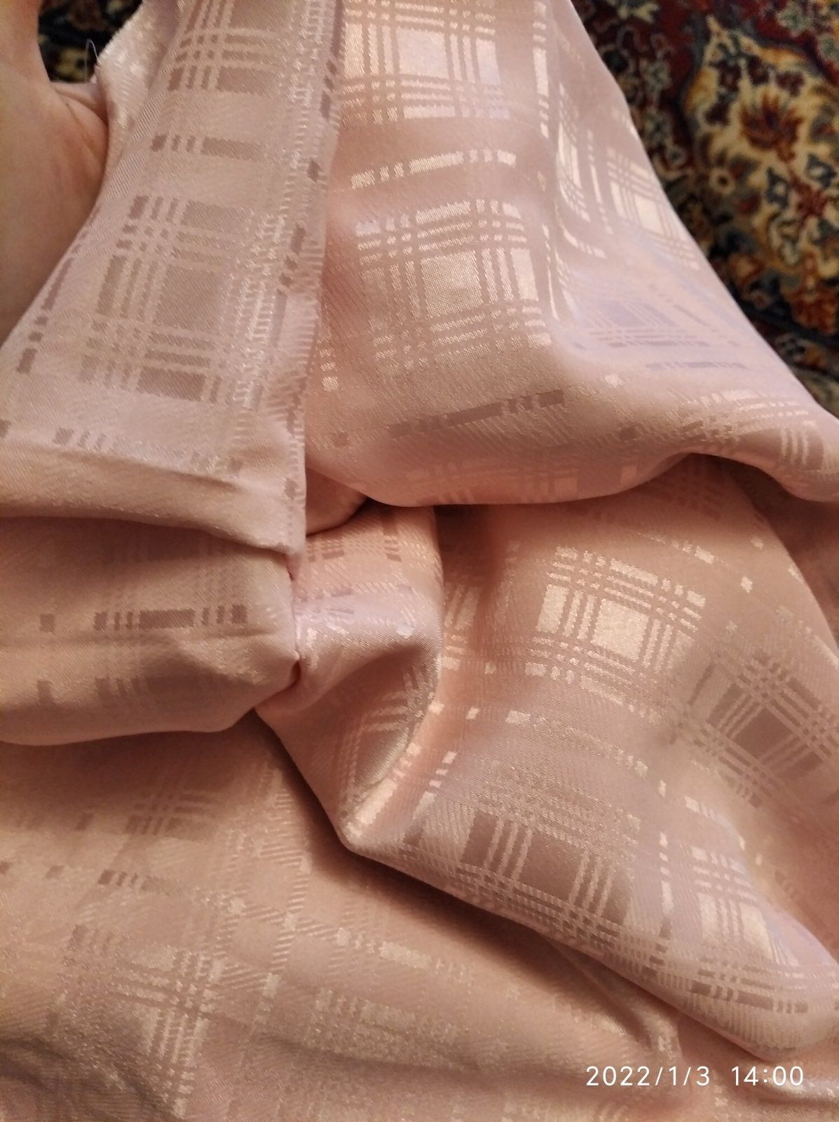 Ткань розовая отрез