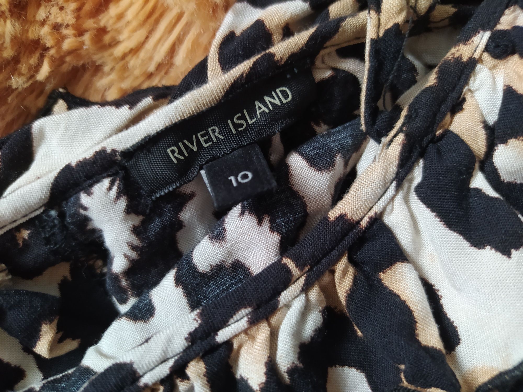 Top w panterkę krótki na ramiączkach River Island 36