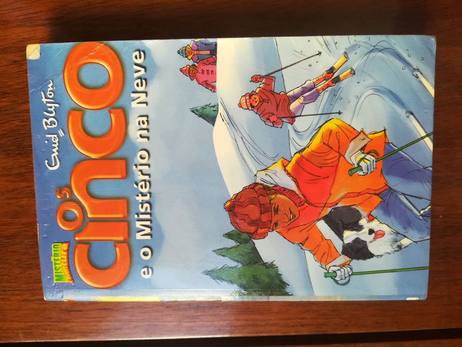 Livros de coleções variadas