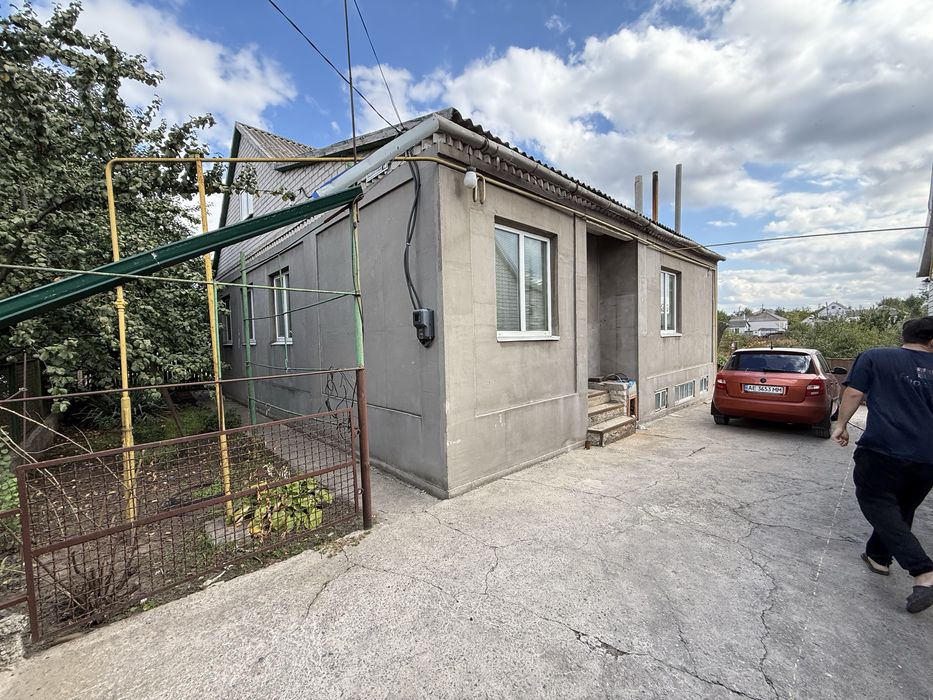 Продам добротный дом в. Подгородном ! ( С )