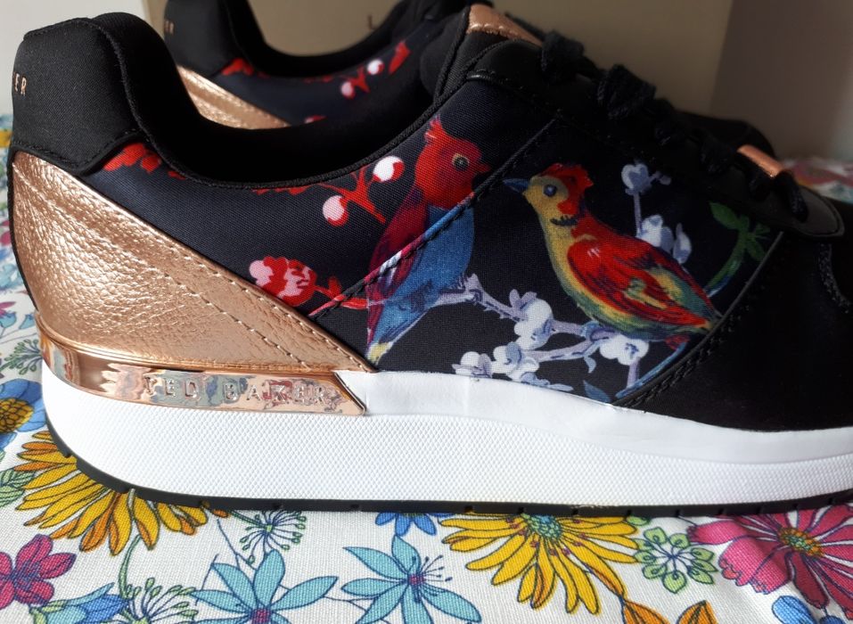 Ted Baker śliczne buty sneakersy adidasy Esmay 40 różowe złoto czarne