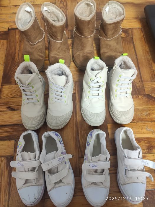 Взуття для двійні ботинки сапоги