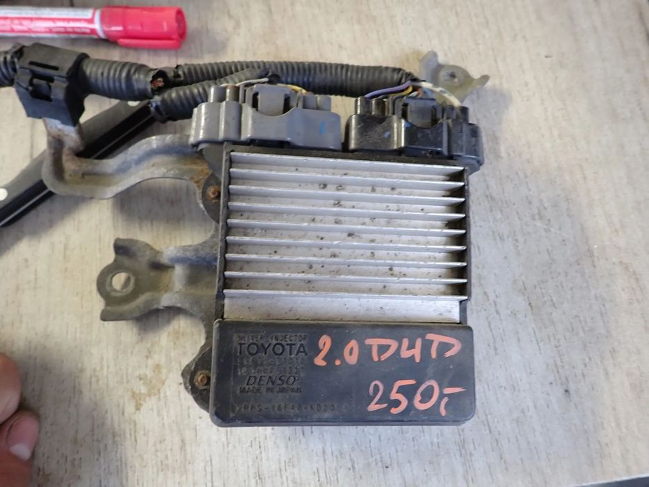 TOYOTA 2.0 D4D STEROWNIK MODUŁ WTRYSKÓW 89871-71010
