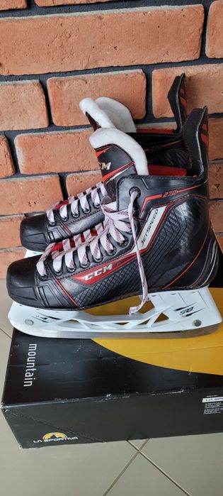 Łyżwy hokejowe CCM roz 41-42 EE