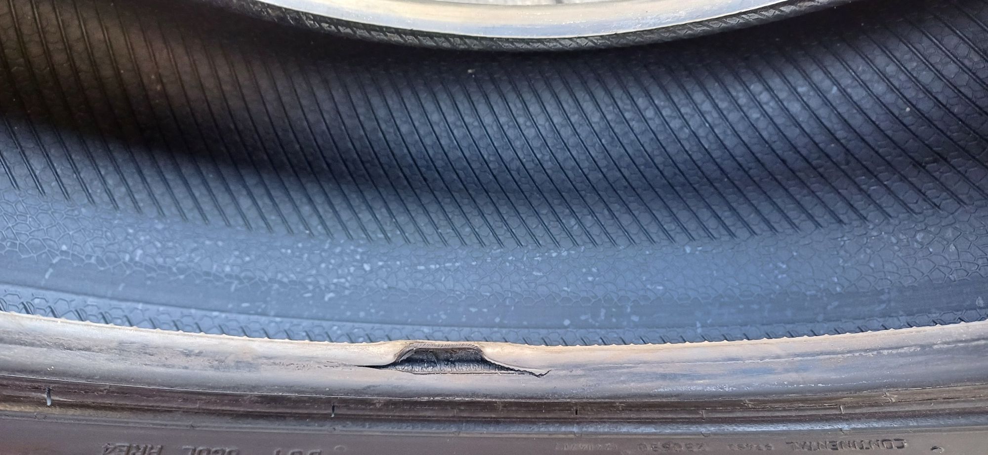 CONTINENTAL 215/65R16C , pojedyńcza opona zimowa wzmacniana.
