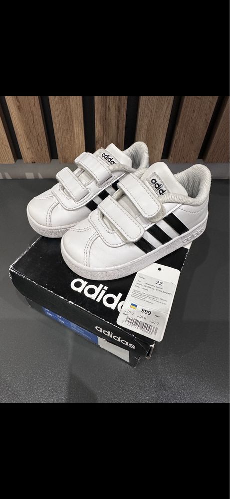 Кросівки adidas