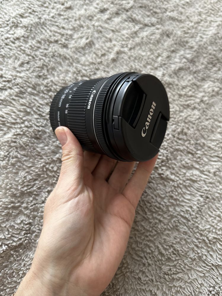 Canon Zoom Lens EF-S 10-18mm 1:4.5-5.6 IS STM.