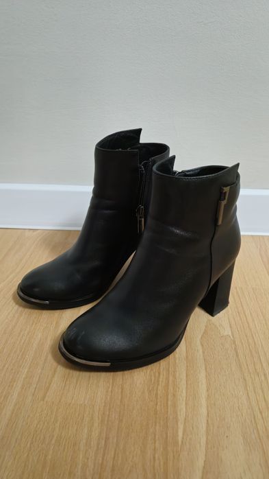 Шкіряні осінні черевики Erisses 34 розмір