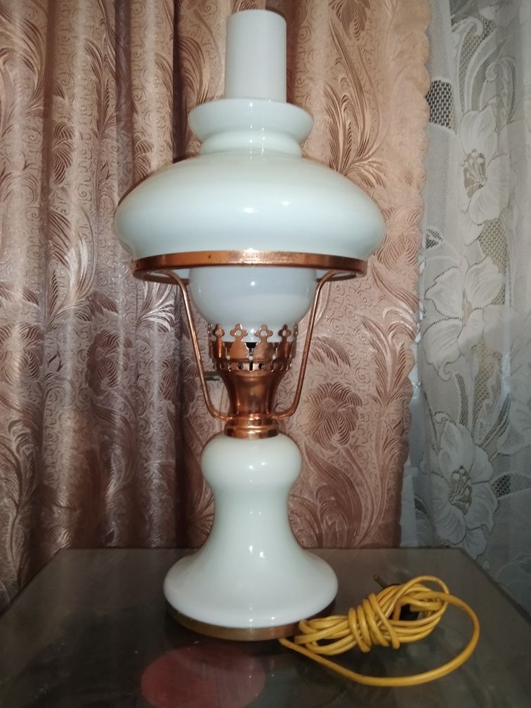 Продам лампу за 800грн