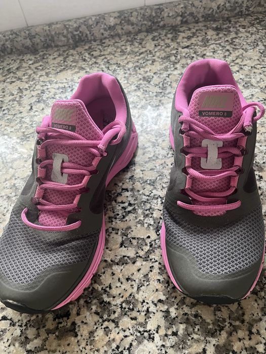 Tenis running Nike Vomero 8
