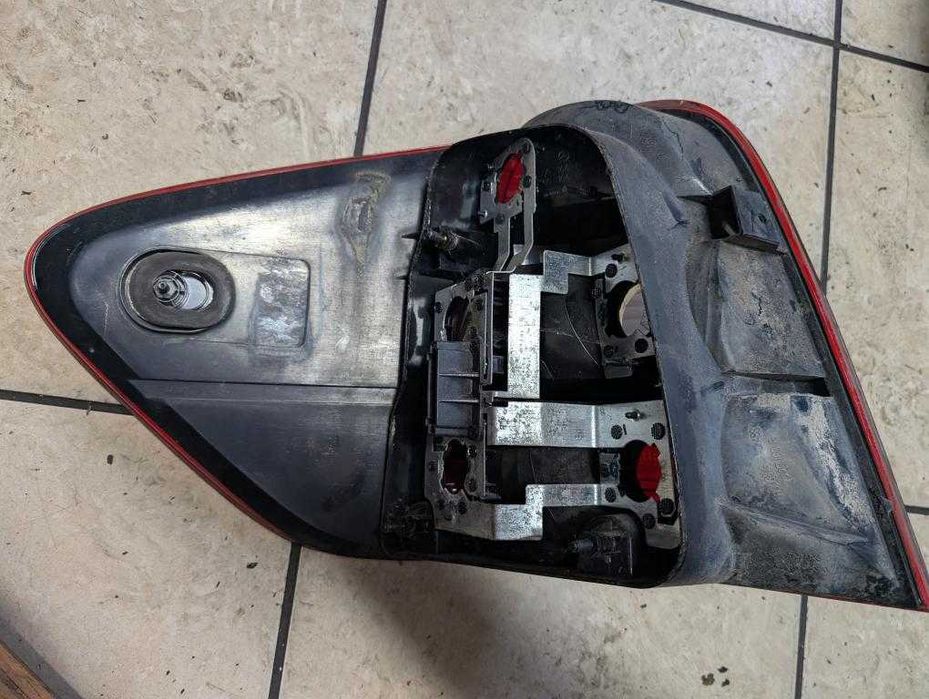 Lampa tył tylna lewa Mercedes W164 ML