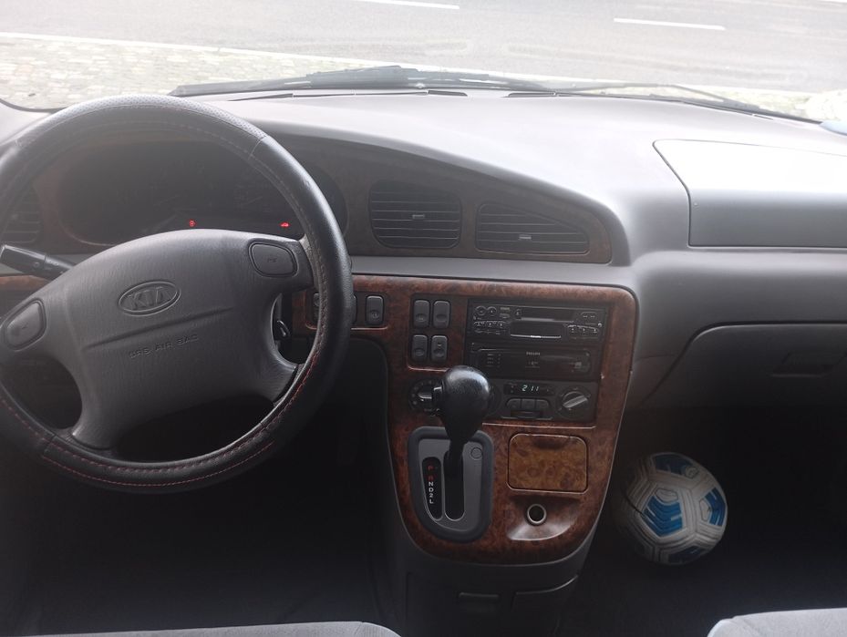 Kia carnival caixa automática 7 lugares 2.9 disel