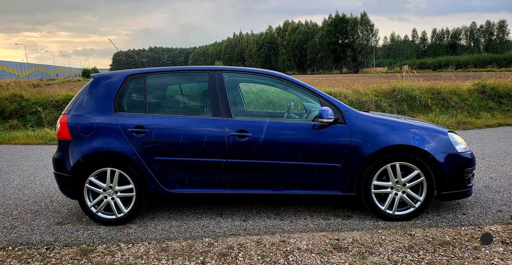 VW GOLF V GT SPORT 2.0tdi klimatronic alu 5drzwi szyberdach SUPER STAN