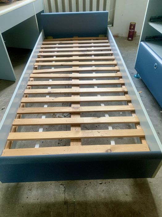 Дитяча мебель в спальню