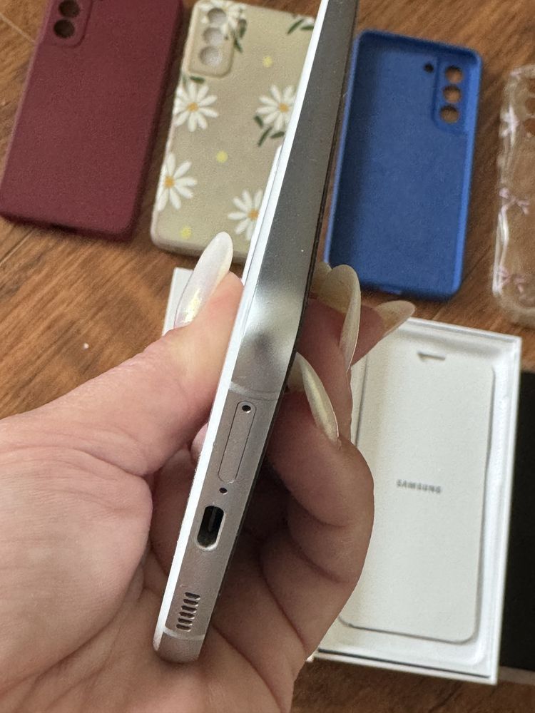 Samsung Galaxy S21 F9 128Gb White