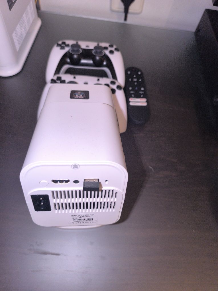 Projetor Android com Game Retro HCS350Max.