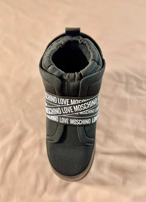 Черевики уггі жіночі зимові Love Moschino оригінал нові 37-38 розмір