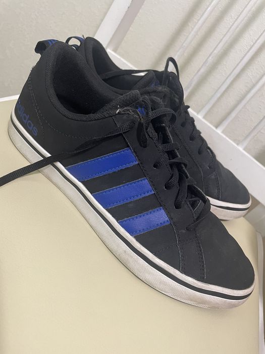 Кросівки для хлопчика і Шкіряні черевики